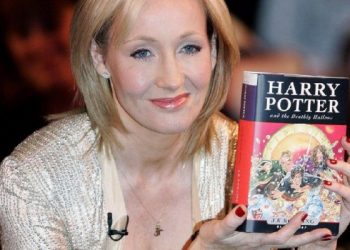 5 Penulis dengan Karya yang Fenomenal