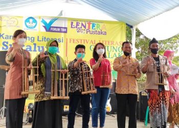 Kemdikbud RI Resmikan Kampung Literasi Sukaluyu Bogor