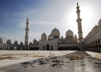 Pameran Seni Islam Langka di Masjid Syekh Zayed