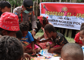 Perpustakaan Keliling Sambangi Perkampungan Papua
