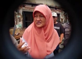 Anggota DPRD Surabaya Jawa Timur Reni Astuti meluncurkan buku berjudul Sampai Pagi