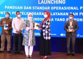 Kemnaker Luncurkan Buku Panduan Lindungi Hak Pekerja Migran