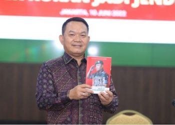 Melalui Buku “Loper Koran Jadi Jenderal”, Kasad Ajak Kaum Muda Jadi Pribadi Tangguh