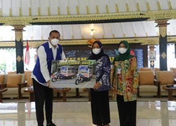 Pemkab Sleman Terima Bantuan Kendaraan dan Buku Untuk Perpustakaan Keliling