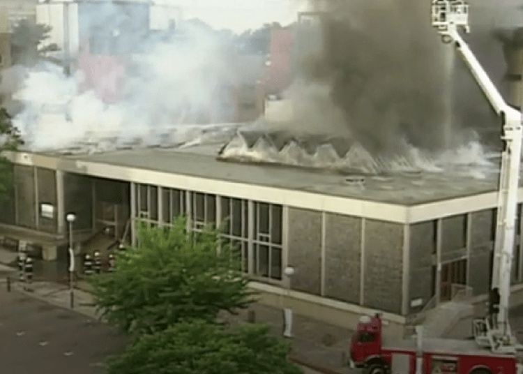 1 Agustus 1994: Perpustakaan Pusat Norwich Terbakar, Lebih dari 100 Ribu Lebih Koleksi Penting Hangus