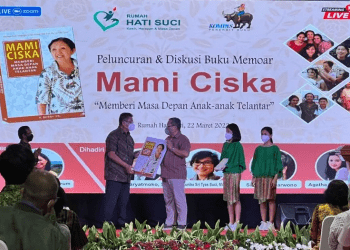 Sepak Terjang Mami Ciska Bantu Anak Terlantar Dituangkan Dalam Memoar